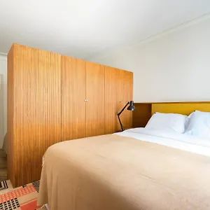Pied A Terre Palestro Parijs