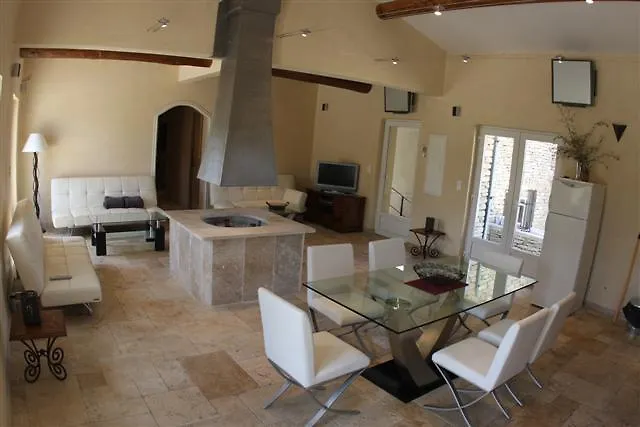 Les Pres De Gordes Villa